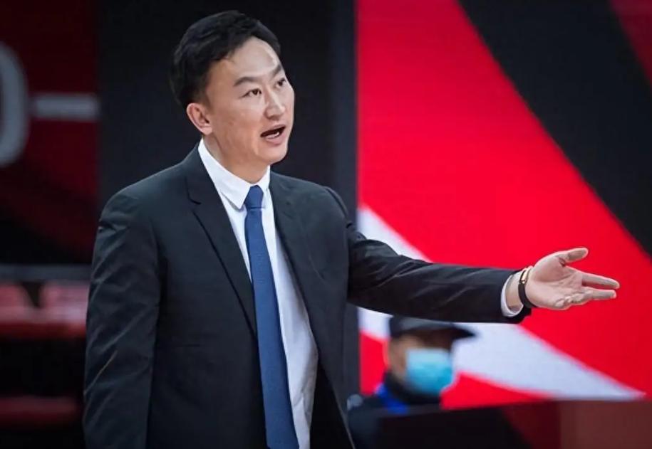 包含加时末段体能课后，广厦男篮再遭质疑备战欧篮联，媒体盛赞，赛季目标并未改变的词条